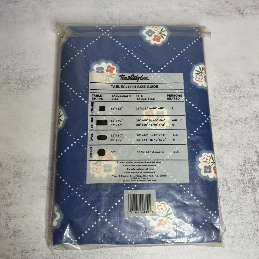 VTG Town & Country Linen Vinyl Tablecloth 52x90 Oblong Flannel Back Blue Floral